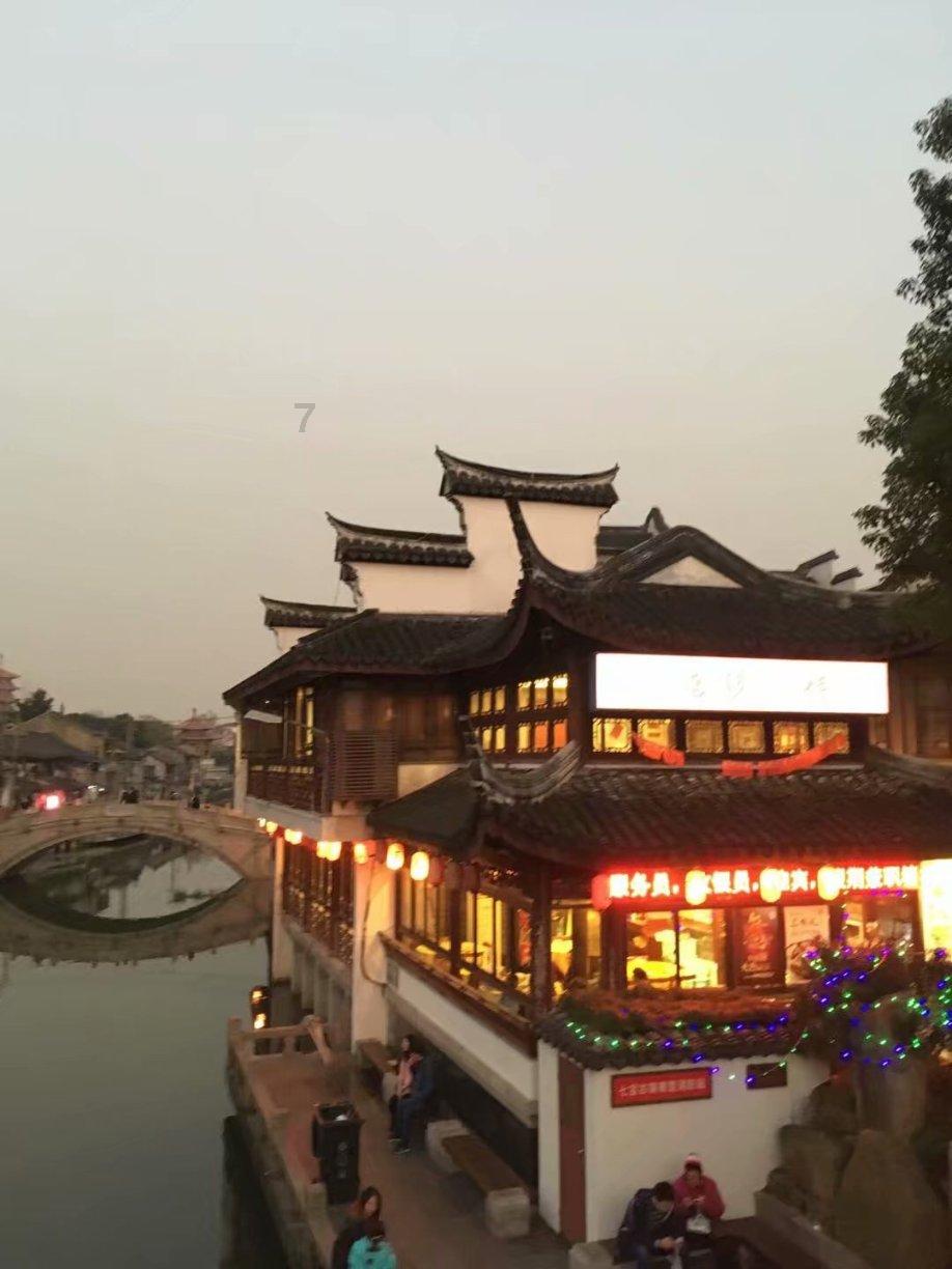 光环里UNSC一艘新纪元航母打得过星盟的CCS级巡洋舰吗?图三、四是UNSC什么级别的战舰?|最好的问答类网站
